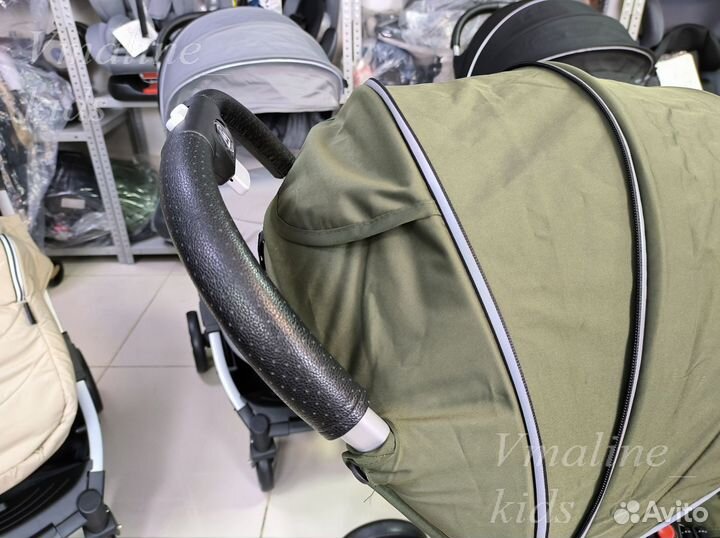 Прогулочная кoляскa