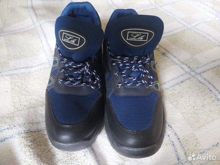Кроссовки 44 размер