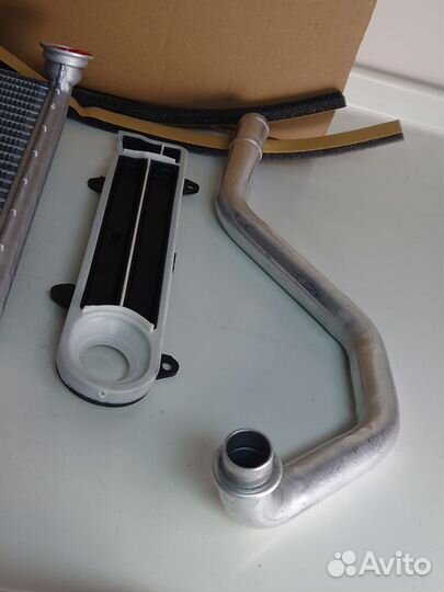 Теплообменник Mercedes-Benz A1668300261