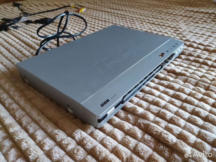 DVD плеер BBK DV310Si