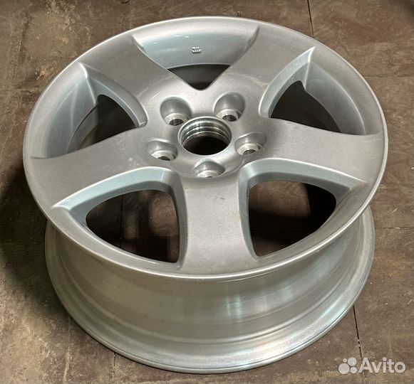 Диск литой 16