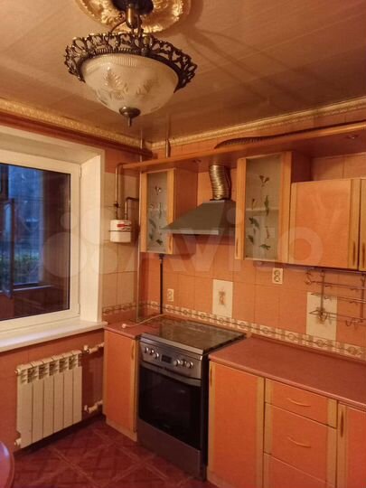 1-к. квартира, 42 м², 1/9 эт.