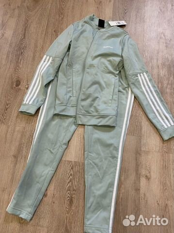Спортивный костюм adidas