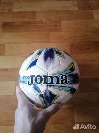 Футбольный мяч joma