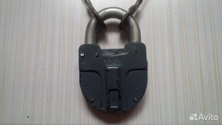 Замок навесной с тросиком(ссср) Б/У