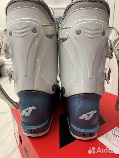 Горнолыжные ботинки детские 22 Nordica