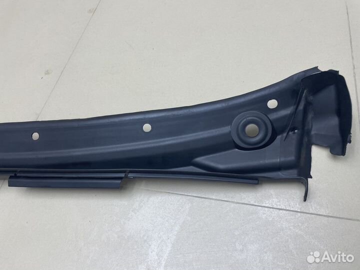 Жабо BMW X5 E53 51718402642