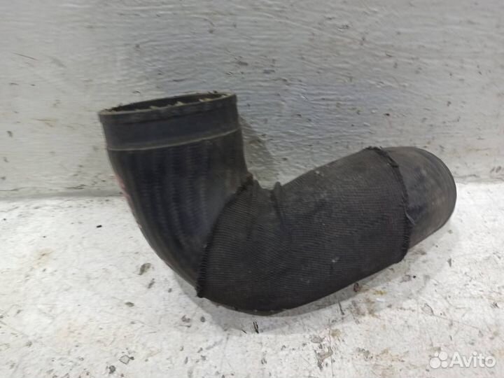 Патрубок интеркулера