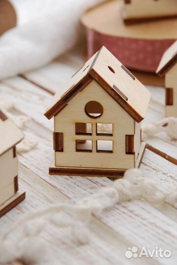 Домик для декора. Новогодний декор