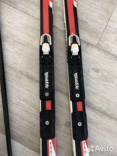 Беговые лыжи