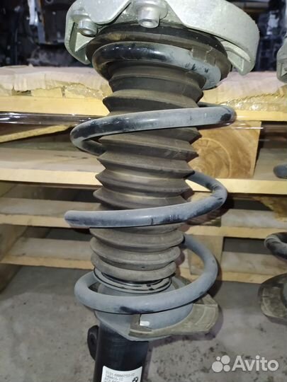 Передние стойки BMW X1 F48