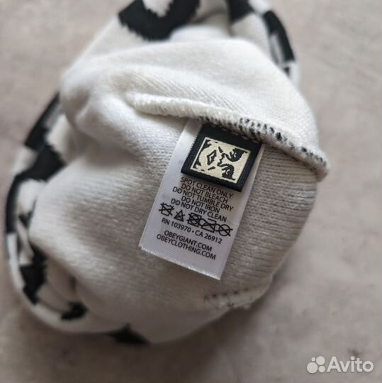 Шапка Obey
