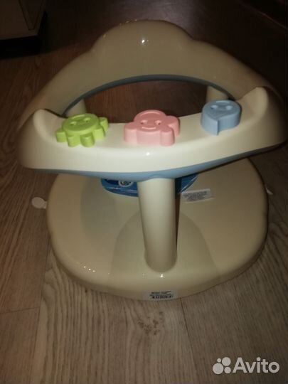 Стульчик для купания новый