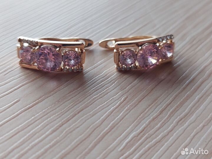 Серьги медицинские