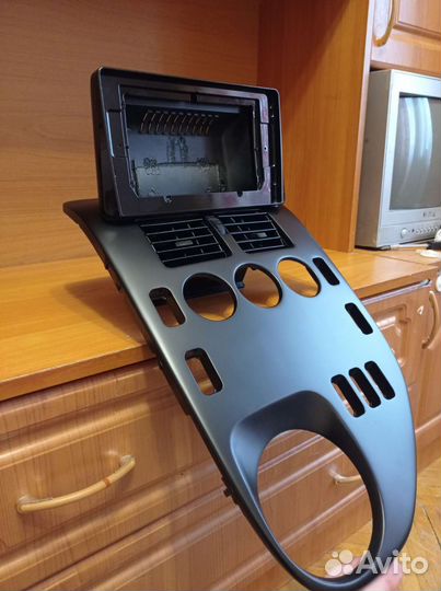 Рамка под 2х диновую магнитолу на заказ Вито 638