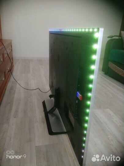 Телевизор philips ambilight