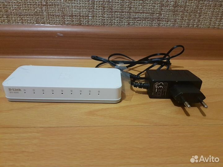 Коммутатор D-Link DES-1008C