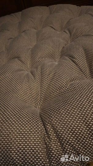 Подушка на кресло из ротанга папасан. новая