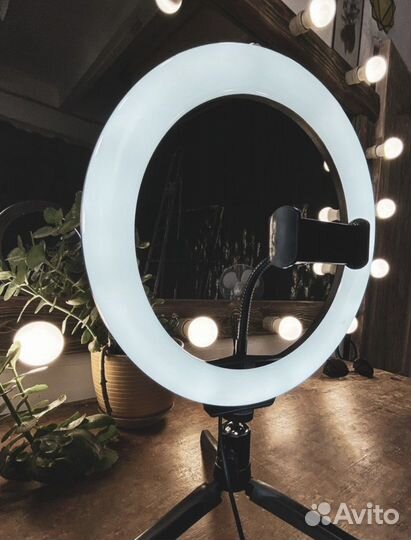 Кольцевая лампа