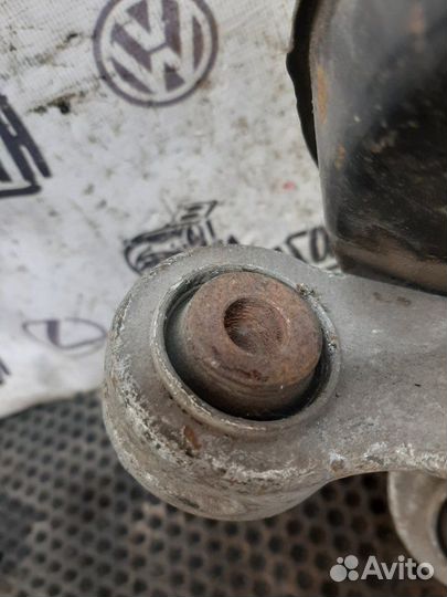 Кулак (цапфа) задний правый Honda Accord 8 2009