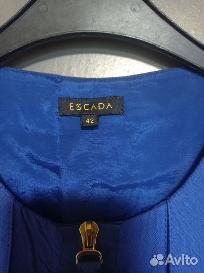 Платье Escada