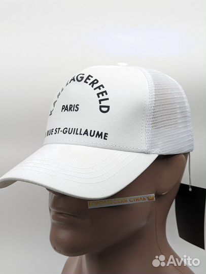 Бейсболка белая