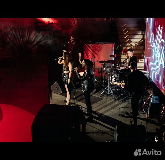 Прокат звук, свет, экраны, сценические конструкции