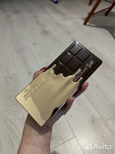 Too Faced Chocolate Gold
