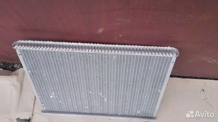 Радиатор охлаждения основной тойота витц витз