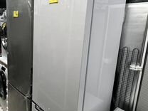 Холодильник Indesit 200см Новый