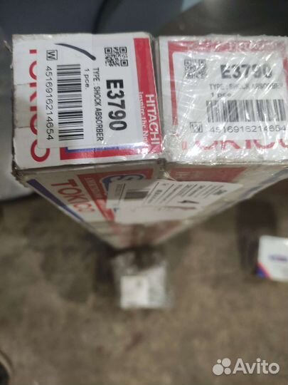 Амортизаторы задние + отбойники на мэт