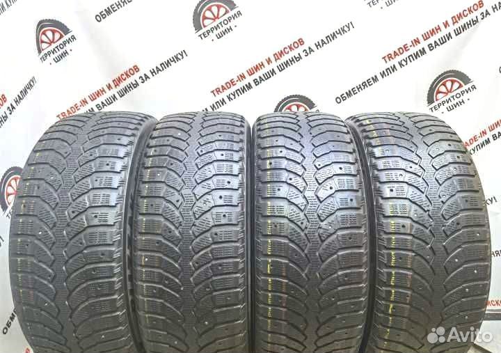 Bridgestone Blizzak Spike-01 215/55 R17