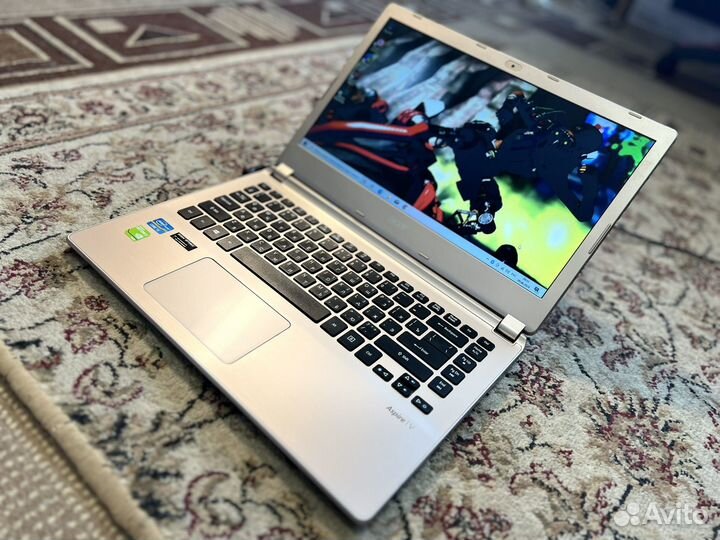 Игровой Ноутбук Acer core i5/8гб/ssd/GT 740m