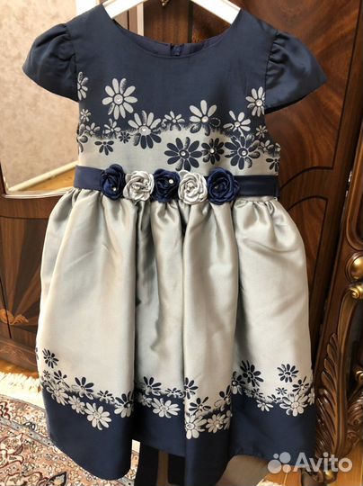 Платье для девочки нарядное