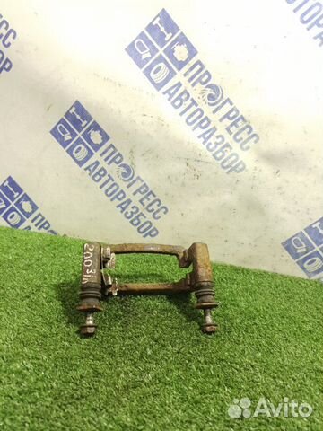 Скоба суппорта задняя правая Toyota Corolla