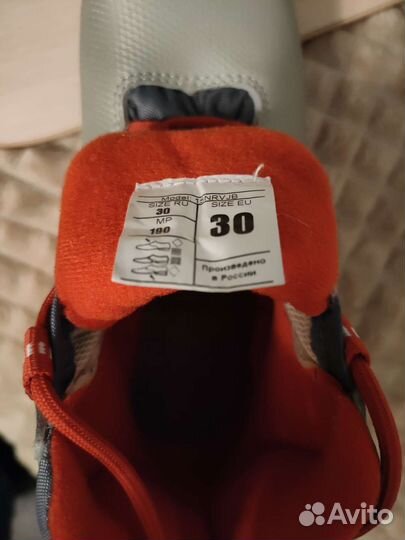 Лыжные ботинки 30р