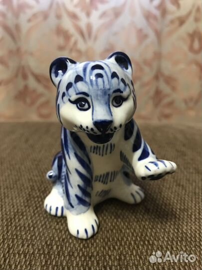 Статуэтка Гжель ручная и авторская работа