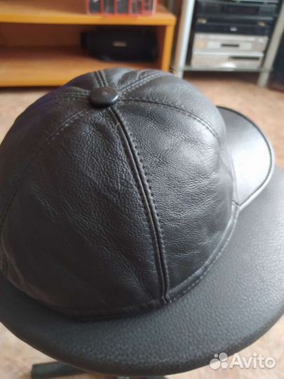 Мужская кожаная кепка 58 р