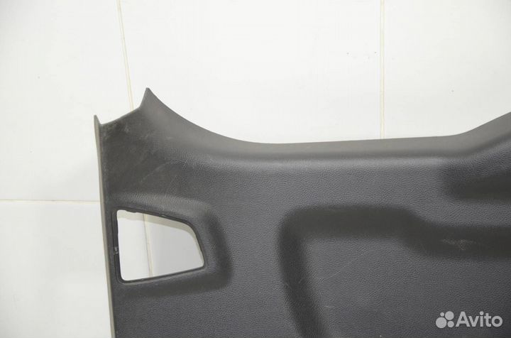 Обшивка двери багажника Ford Focus BL 2016