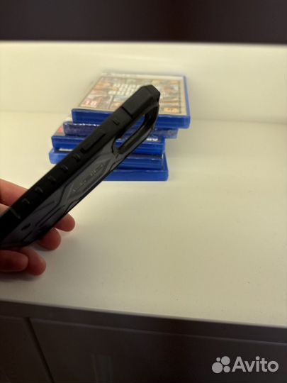 Бронированый чехол uag оригинал на iphone14pro