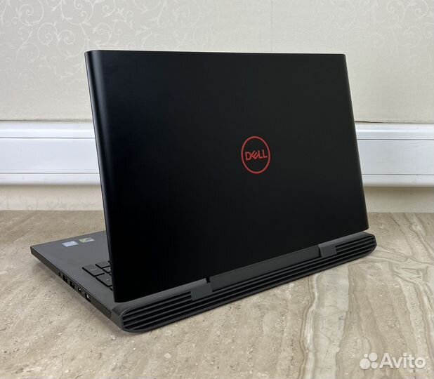 Dell Inspiron 15 Gaming (i5-7300HQ/ GTX 1050/16гб)