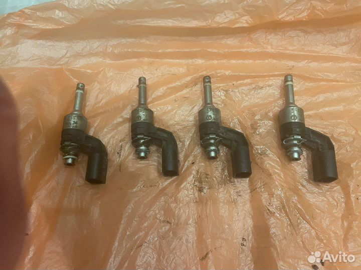 Форсунка топливная оригинал vw 1.4 caxa