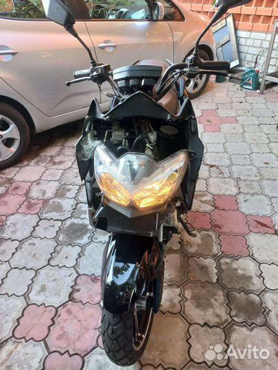 Скутер Arc 49.9(125) кубов