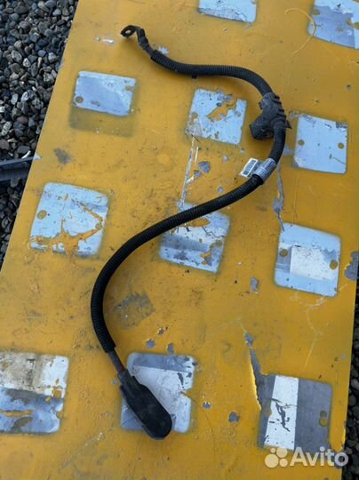 Плюсовой провод bmw e39