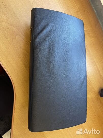 Продам бардачок подлокотник Mercedes S class W221