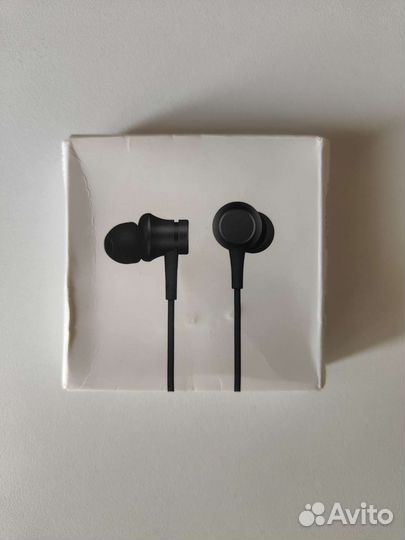 Наушники Xiaomi Mi In-Ear Headphones Basic