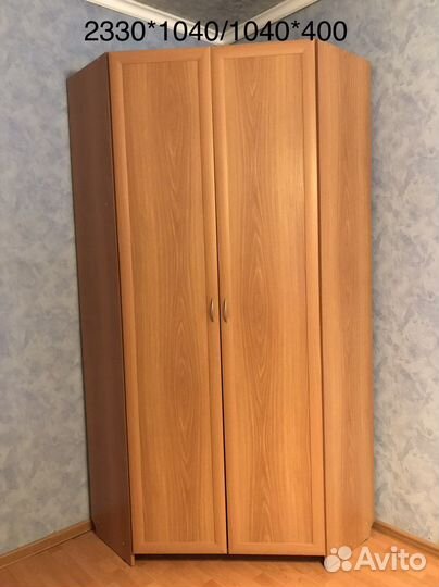 Шкаф угловой