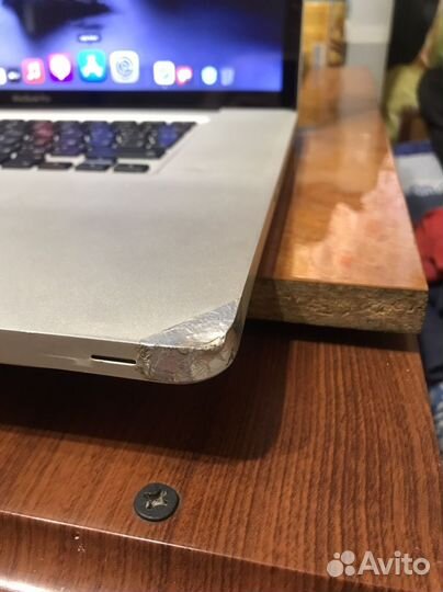 Apple macbook pro 17 2009