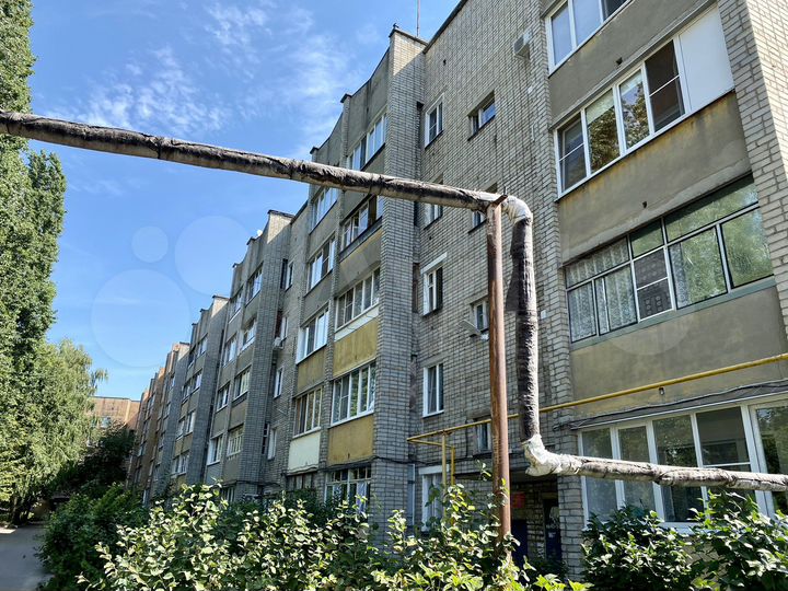 2-к. квартира, 52 м², 3/5 эт.