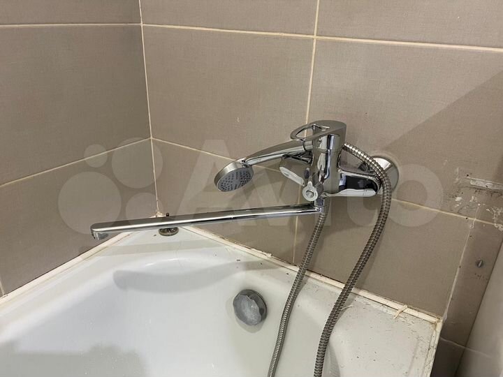 2-к. квартира, 58 м², 1/5 эт.